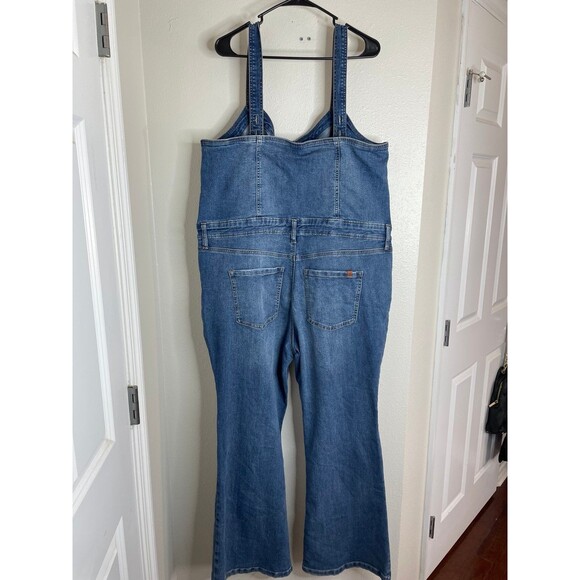 Jessica Simpson Plus Size 18W Denim Jumpsuit Overalls Wide Leg Stretch Jean - Picture 3 of 10